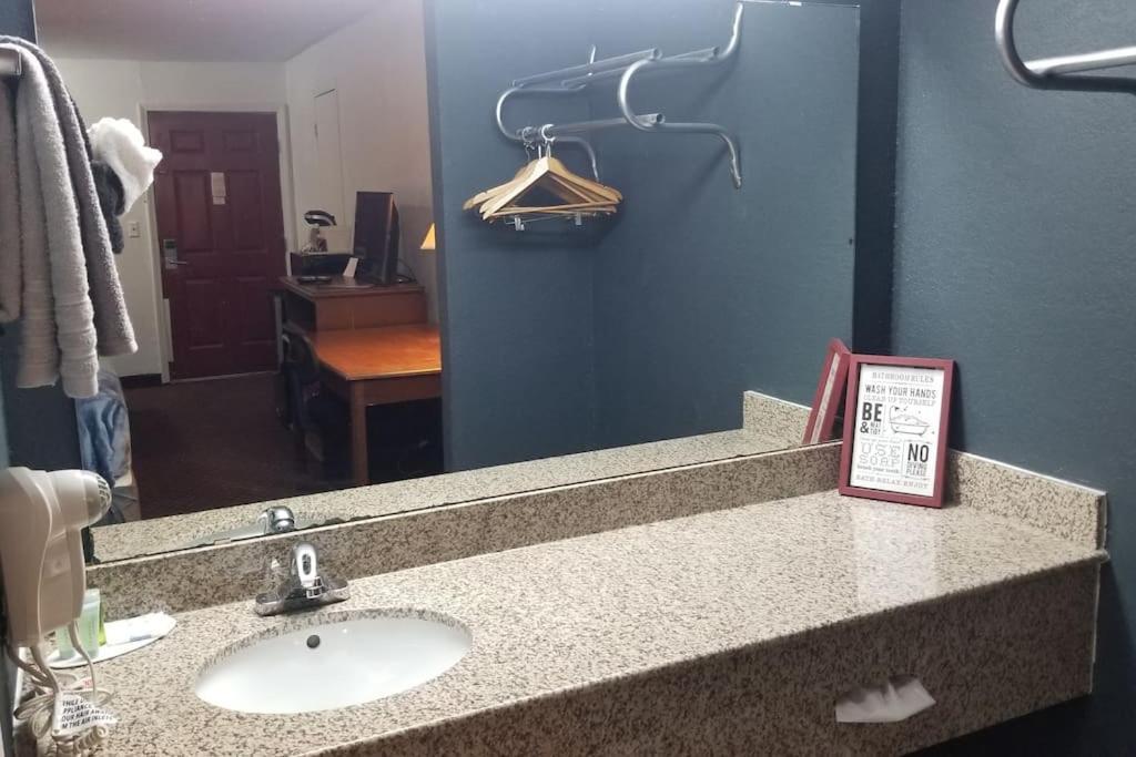 סטילווטר Hotel 2 Queen Beds Hotel Room 226 Booking מראה חיצוני תמונה